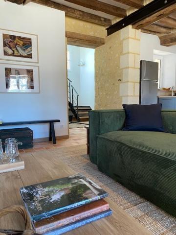 Chambres D'Hotes Du Bistrot Des Ecuries Cour-Maugis-sur-Huisne Buitenkant foto
