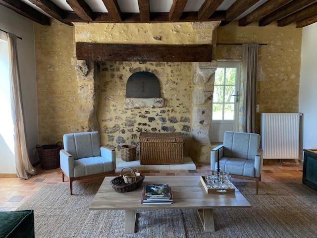 Chambres D'Hotes Du Bistrot Des Ecuries Cour-Maugis-sur-Huisne Buitenkant foto